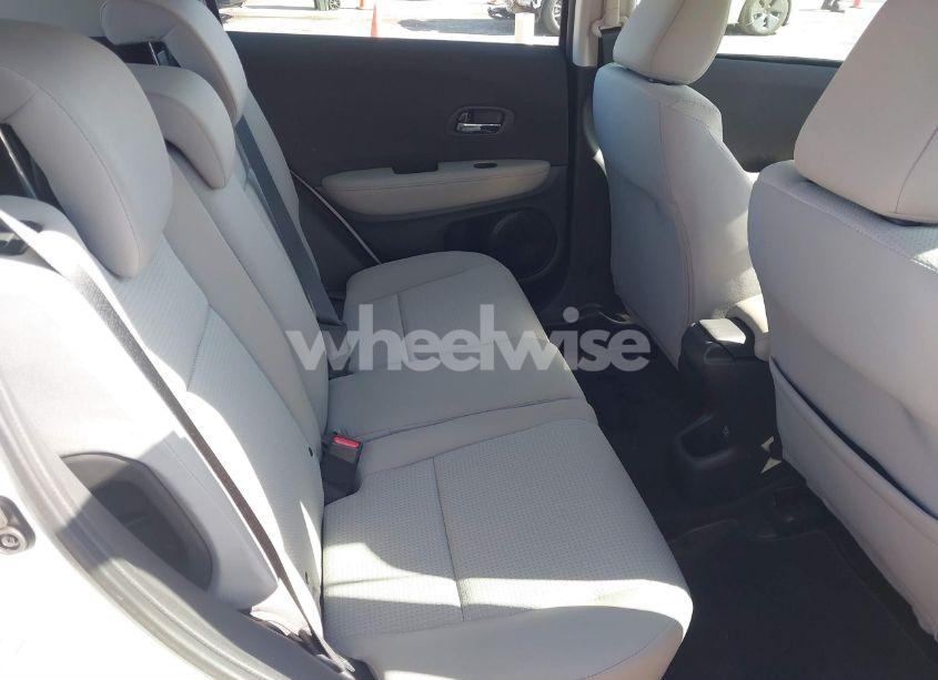 Photo 8 of 2022 Honda Hr-v AWD LX (VIN 3CZRU6H34NM768950)