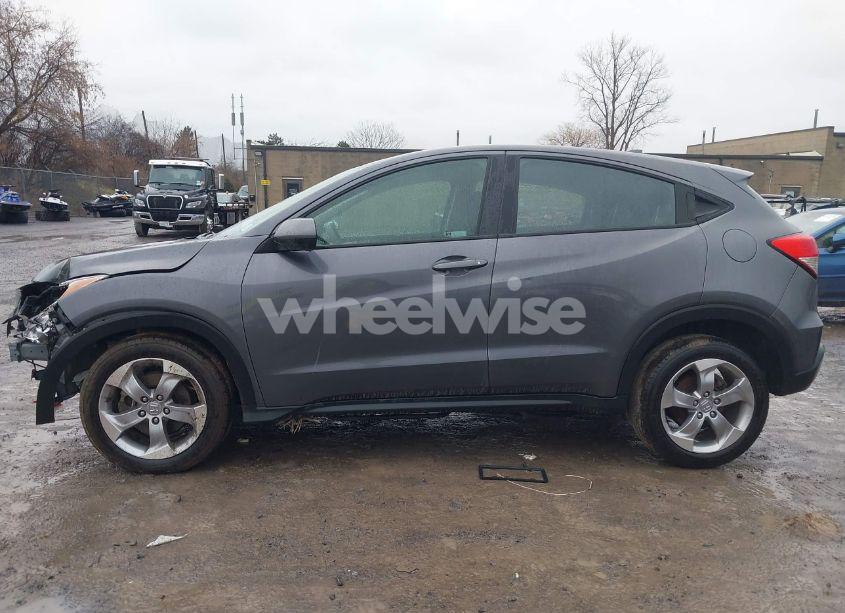 Photo 15 of 2022 Honda Hr-v LX (VIN 3CZRU6H34NM773968)