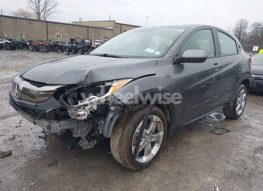 Photo 2 of 2022 Honda Hr-v LX (VIN 3CZRU6H34NM773968)