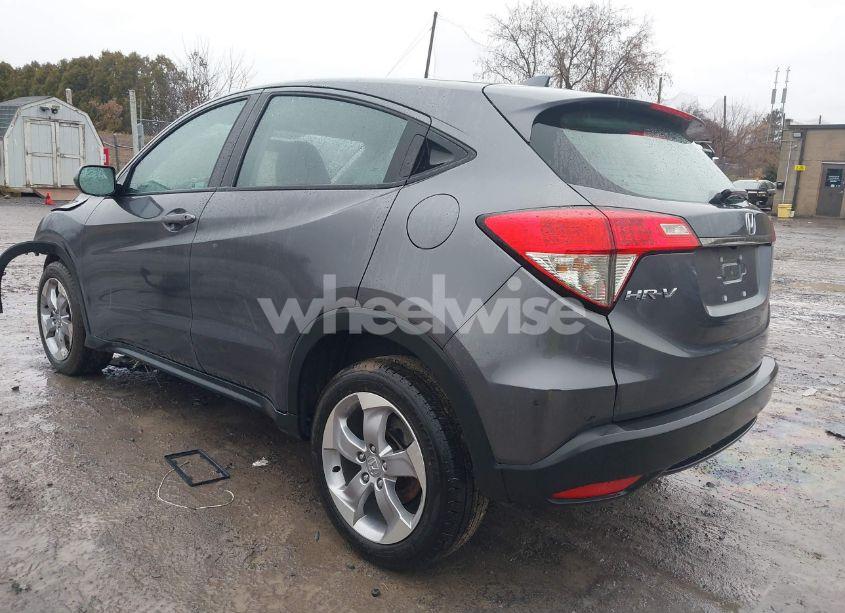 Photo 3 of 2022 Honda Hr-v LX (VIN 3CZRU6H34NM773968)