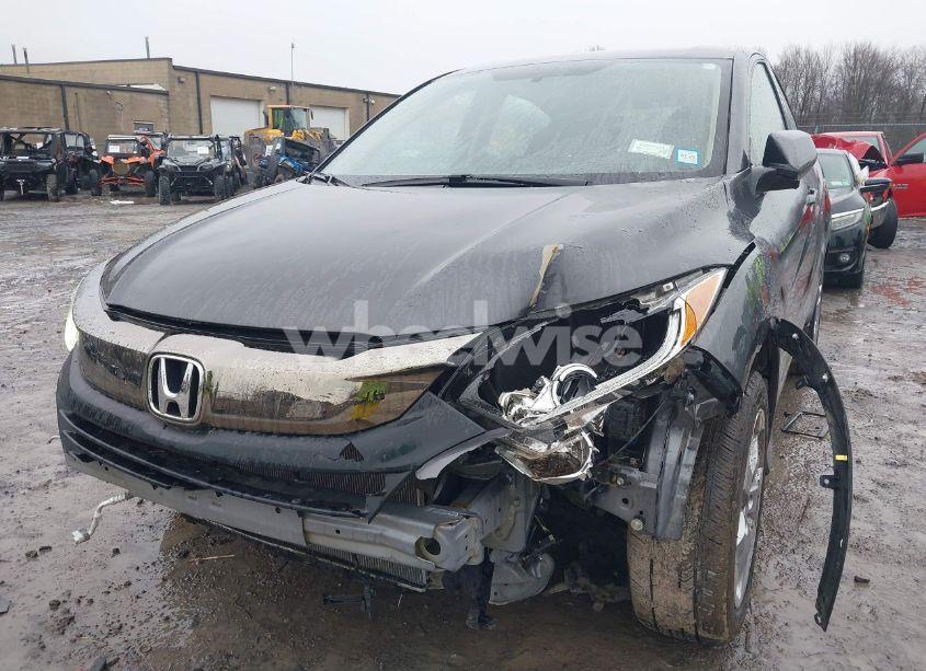 Photo 6 of 2022 Honda Hr-v LX (VIN 3CZRU6H34NM773968)