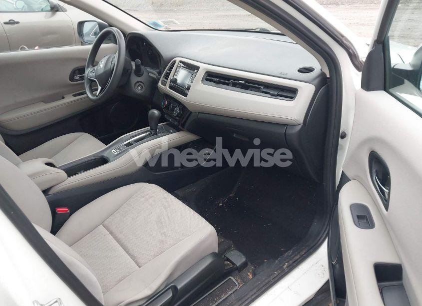 Photo 5 of 2016 Honda Hr-v LX (VIN 3CZRU6H35GM715998)