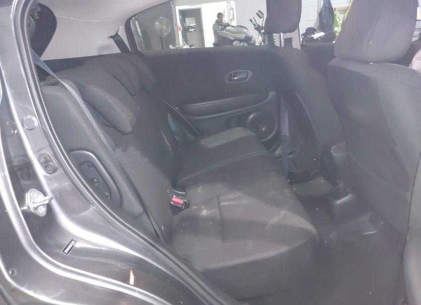 Photo 8 of 2016 Honda Hr-v LX (VIN 3CZRU6H35GM722661)