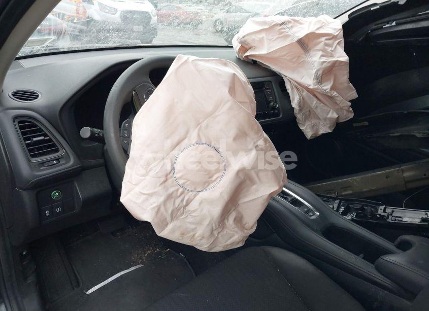 Photo 5 of 2016 Honda Hr-v LX (VIN 3CZRU6H35GM738570)