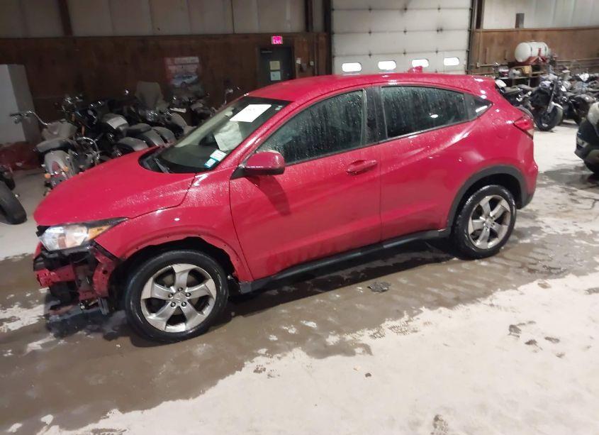 Photo 2 of 2017 Honda Hr-v LX (VIN 3CZRU6H35HM730471)