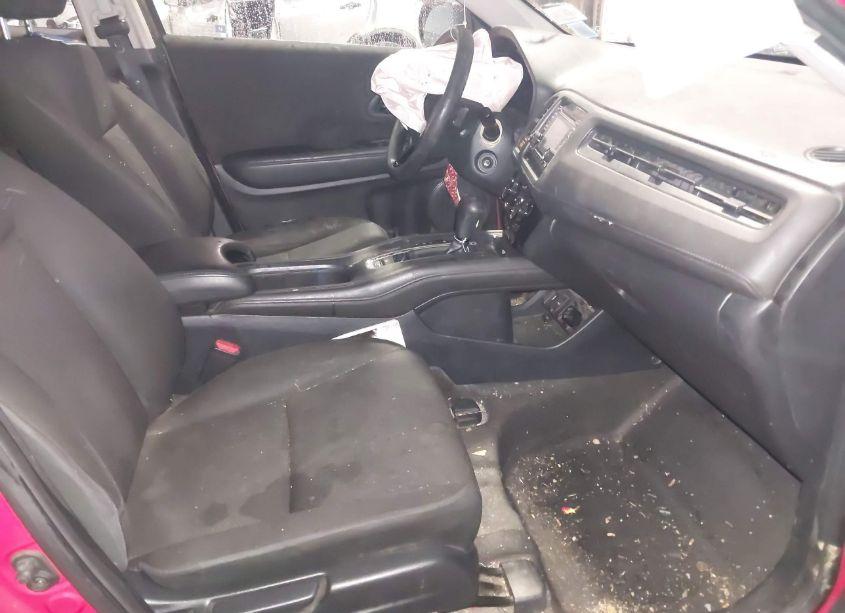 Photo 5 of 2017 Honda Hr-v LX (VIN 3CZRU6H35HM730471)