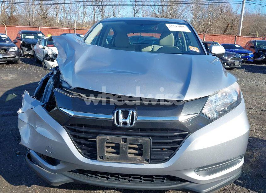 Photo 17 of 2018 Honda Hr-v LX (VIN 3CZRU6H35JG702836)