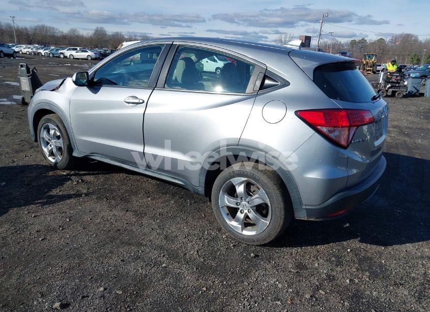 Photo 3 of 2018 Honda Hr-v LX (VIN 3CZRU6H35JG702836)