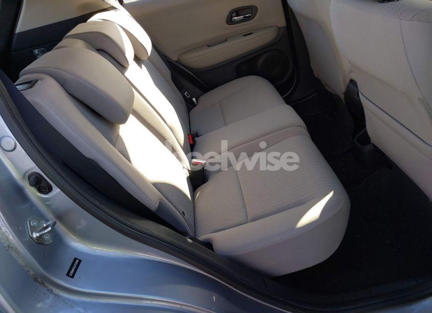 Photo 8 of 2018 Honda Hr-v LX (VIN 3CZRU6H35JG702836)