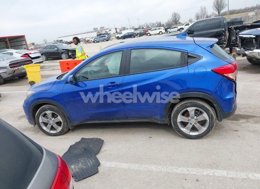Photo 14 of 2018 Honda Hr-v LX (VIN 3CZRU6H35JM708914)