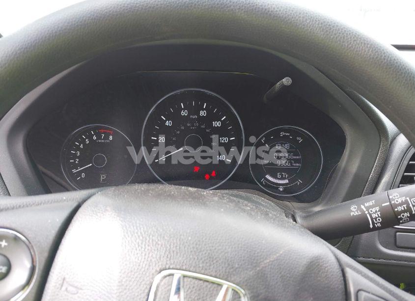 Photo 7 of 2018 Honda Hr-v LX (VIN 3CZRU6H35JM708914)