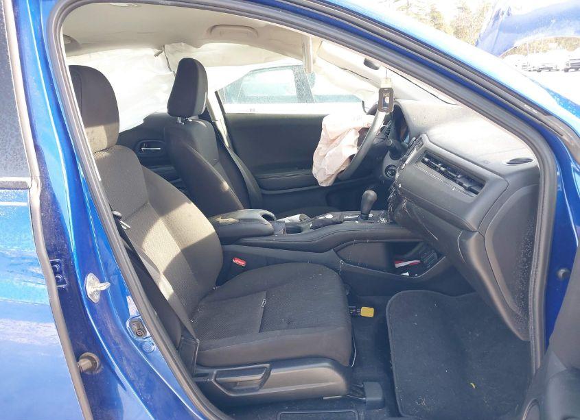 Photo 5 of 2018 Honda Hr-v LX (VIN 3CZRU6H35JM720819)