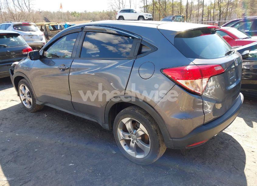 Photo 3 of 2018 Honda Hr-v LX (VIN 3CZRU6H35JM729178)