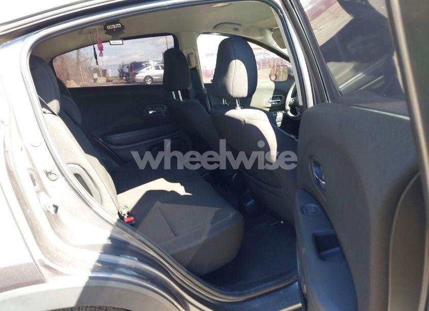 Photo 8 of 2018 Honda Hr-v LX (VIN 3CZRU6H35JM729178)