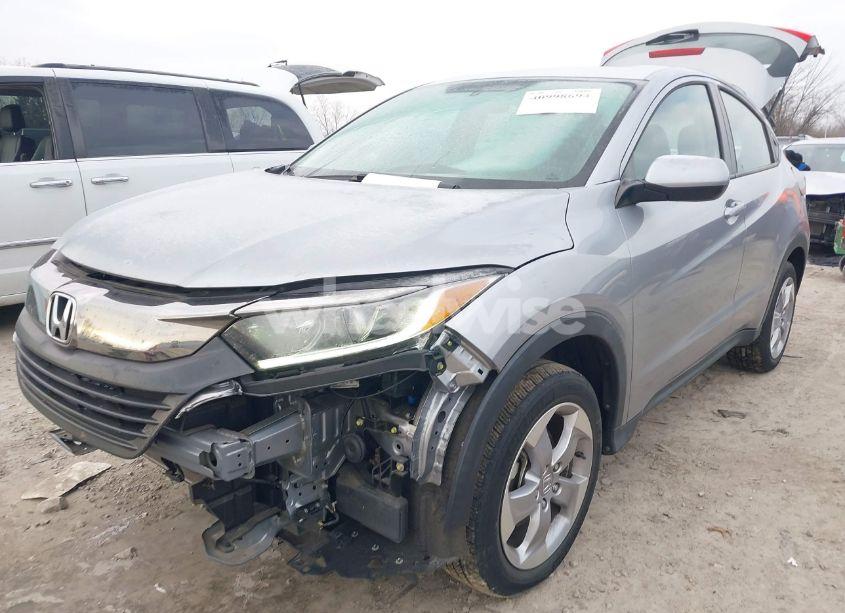 Photo 2 of 2019 Honda Hr-v LX (VIN 3CZRU6H35KG732744)