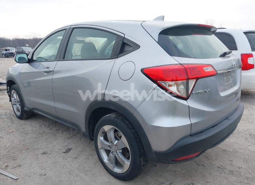 Photo 3 of 2019 Honda Hr-v LX (VIN 3CZRU6H35KG732744)