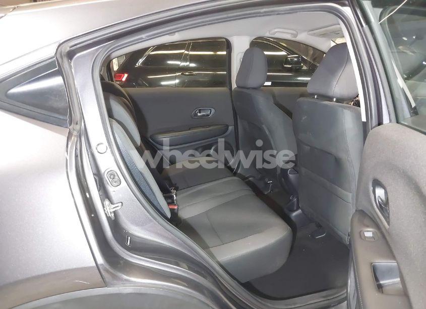 Photo 8 of 2020 Honda Hr-v AWD LX (VIN 3CZRU6H35LG701205)