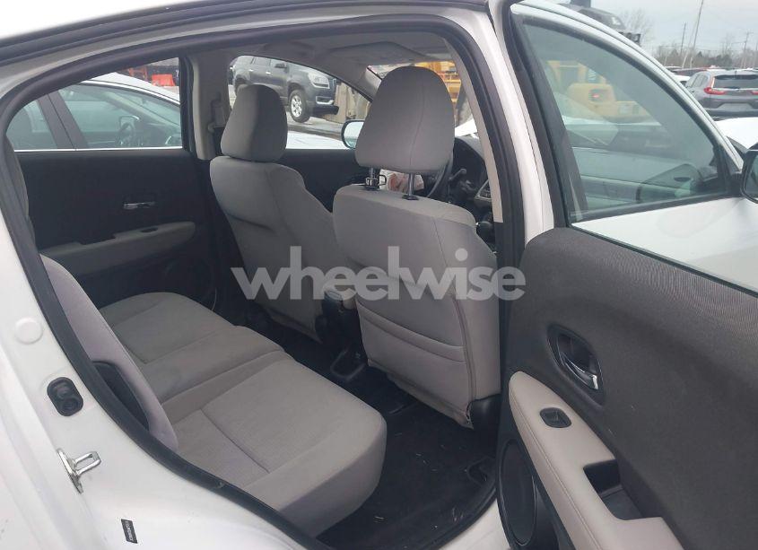 Photo 8 of 2020 Honda Hr-v AWD LX (VIN 3CZRU6H35LM723173)