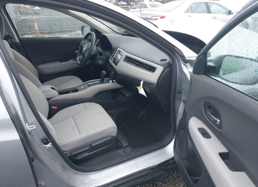 Photo 5 of 2020 Honda Hr-v AWD LX (VIN 3CZRU6H35LM734089)