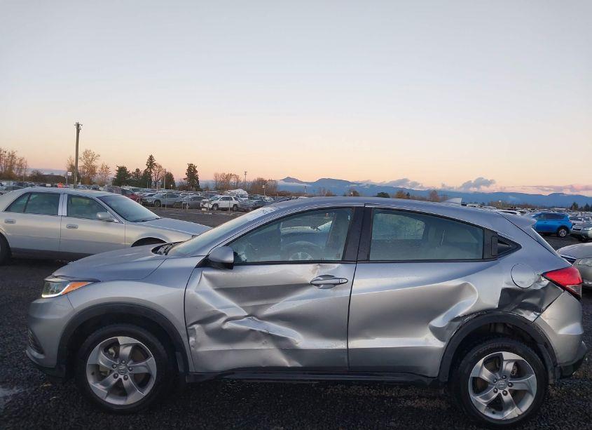 Photo 6 of 2021 Honda Hr-v AWD LX (VIN 3CZRU6H35MM707959)