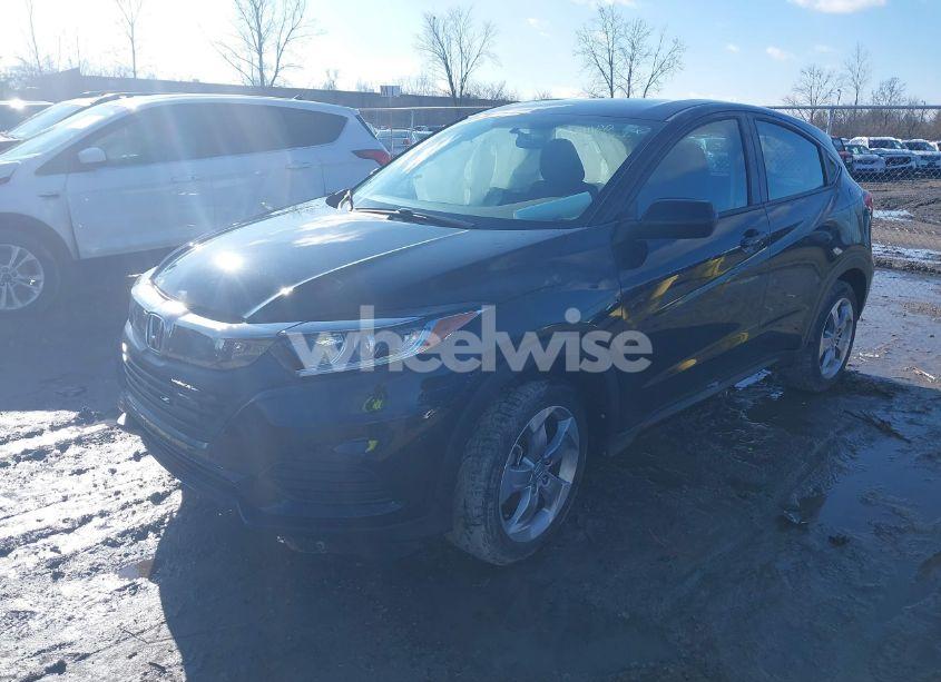 Photo 2 of 2021 Honda Hr-v AWD LX (VIN 3CZRU6H35MM710828)