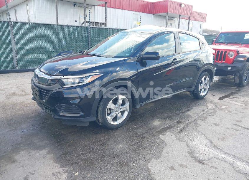 Photo 2 of 2021 Honda Hr-v AWD LX (VIN 3CZRU6H35MM747247)