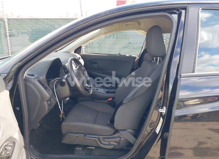 Photo 5 of 2021 Honda Hr-v AWD LX (VIN 3CZRU6H35MM747247)