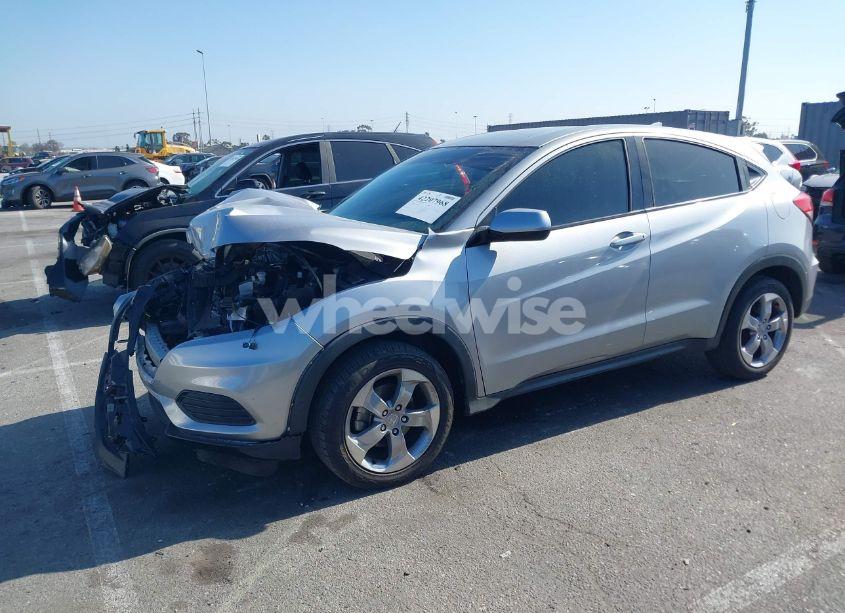 Photo 2 of 2021 Honda Hr-v AWD LX (VIN 3CZRU6H35MM756417)