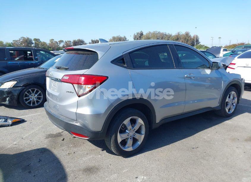 Photo 4 of 2021 Honda Hr-v AWD LX (VIN 3CZRU6H35MM756417)