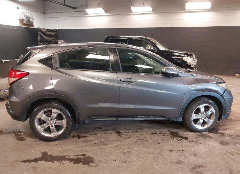 Photo 13 of 2017 Honda Hr-v LX (VIN 3CZRU6H36HG701012)