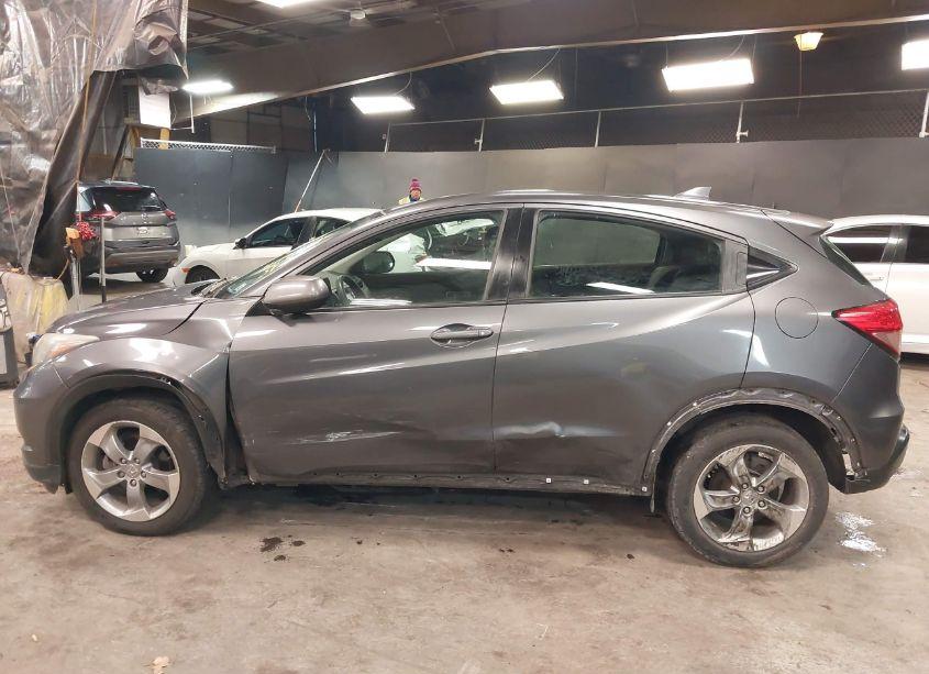 Photo 14 of 2017 Honda Hr-v LX (VIN 3CZRU6H36HG701012)