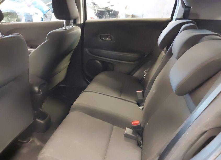 Photo 8 of 2017 Honda Hr-v LX (VIN 3CZRU6H36HG701012)