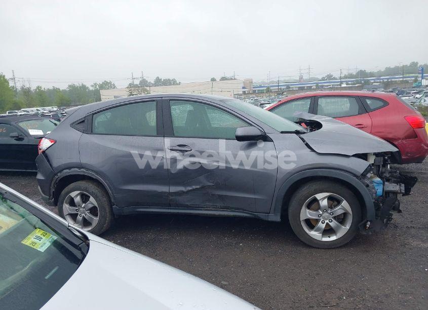 Photo 12 of 2017 Honda Hr-v LX (VIN 3CZRU6H36HG706193)