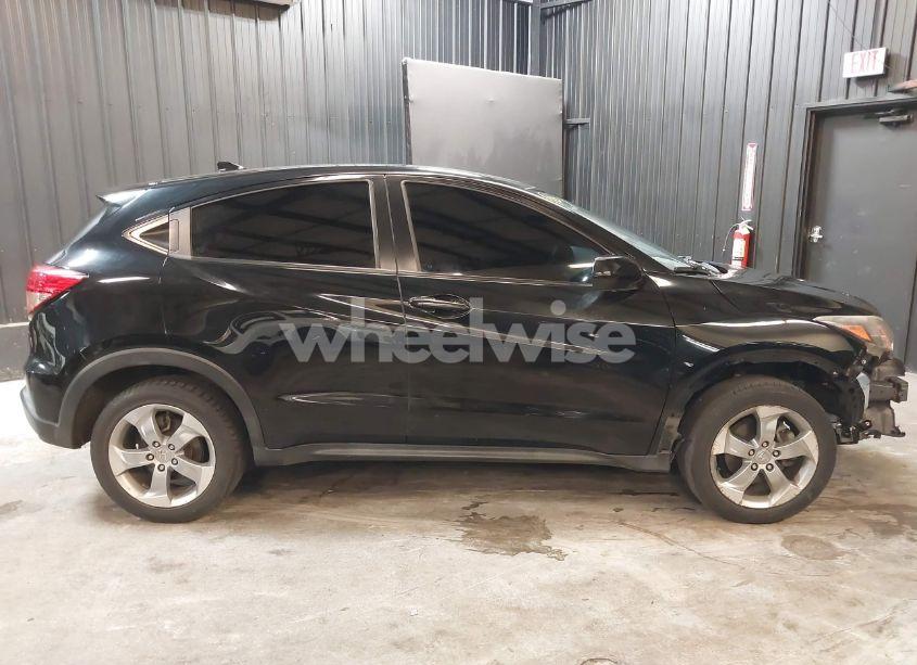 Photo 14 of 2017 Honda Hr-v LX (VIN 3CZRU6H36HG707733)