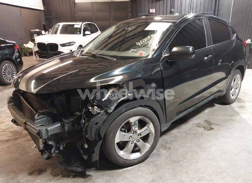 Photo 2 of 2017 Honda Hr-v LX (VIN 3CZRU6H36HG707733)