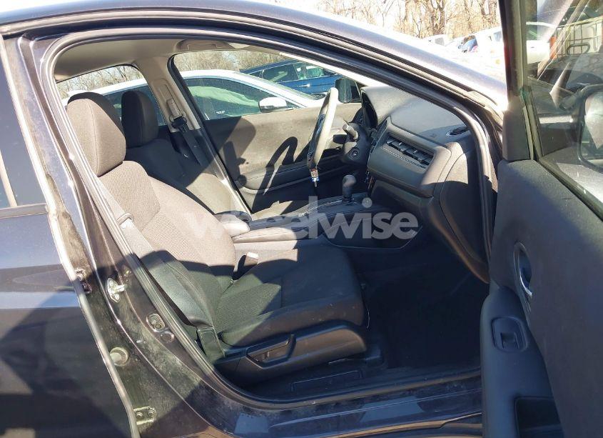 Photo 5 of 2018 Honda Hr-v LX (VIN 3CZRU6H36JG718236)