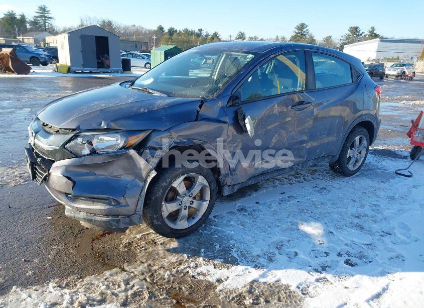 Photo 2 of 2018 Honda Hr-v LX (VIN 3CZRU6H36JM710669)