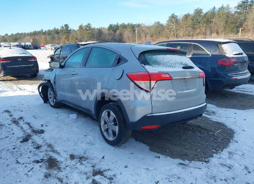Photo 3 of 2019 Honda Hr-v LX (VIN 3CZRU6H36KG724314)