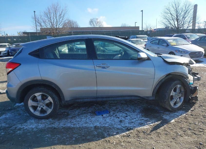 Photo 12 of 2019 Honda Hr-v LX (VIN 3CZRU6H36KG727231)
