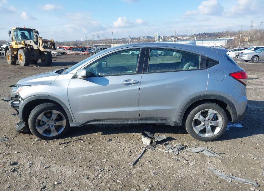 Photo 13 of 2019 Honda Hr-v LX (VIN 3CZRU6H36KG727231)