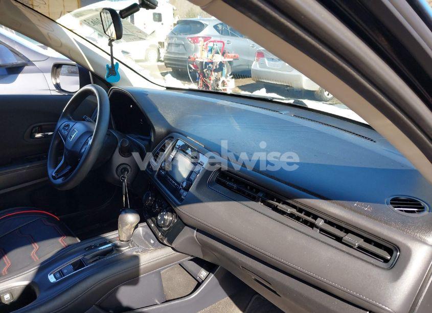 Photo 5 of 2020 Honda Hr-v AWD LX (VIN 3CZRU6H36LM710920)