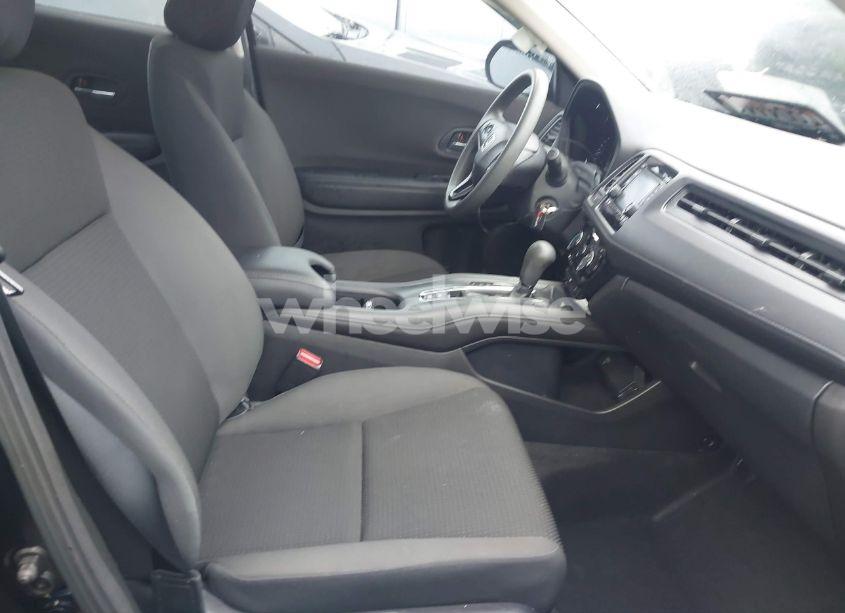 Photo 5 of 2020 Honda Hr-v AWD LX (VIN 3CZRU6H36LM721951)