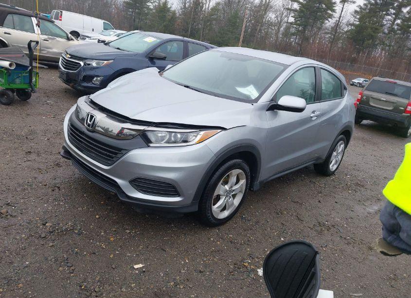 Photo 2 of 2020 Honda Hr-v AWD LX (VIN 3CZRU6H36LM730603)
