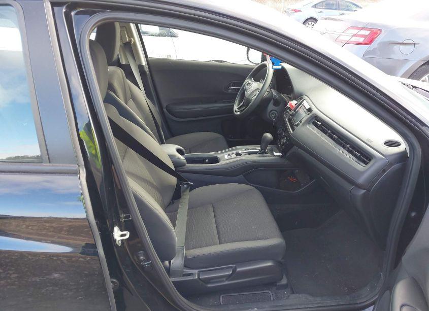 Photo 5 of 2020 Honda Hr-v AWD LX (VIN 3CZRU6H36LM735803)