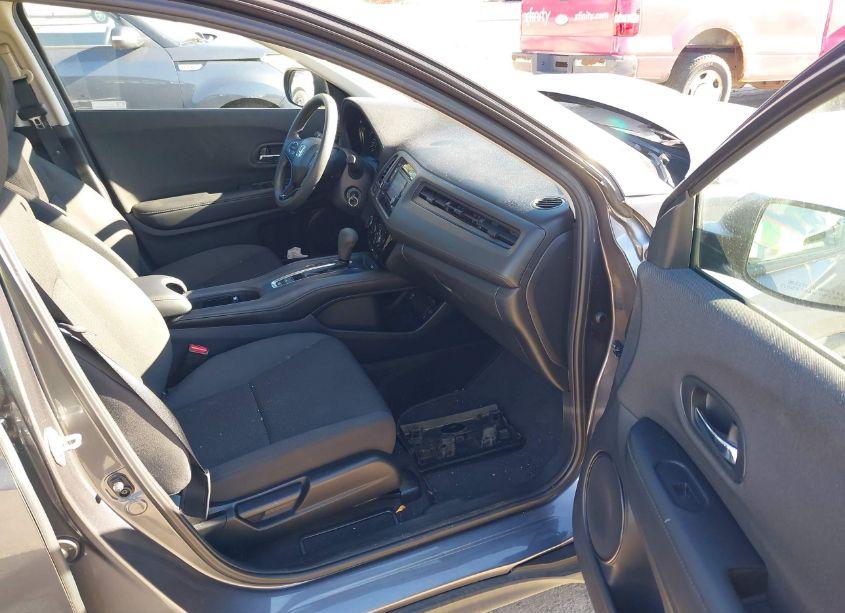 Photo 5 of 2021 Honda Hr-v AWD LX (VIN 3CZRU6H36MM716248)