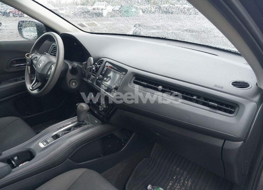 Photo 5 of 2021 Honda Hr-v AWD LX (VIN 3CZRU6H36MM722681)