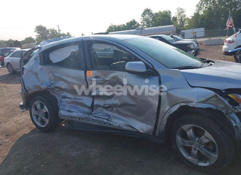 Photo 14 of 2021 Honda Hr-v AWD LX (VIN 3CZRU6H36MM739710)