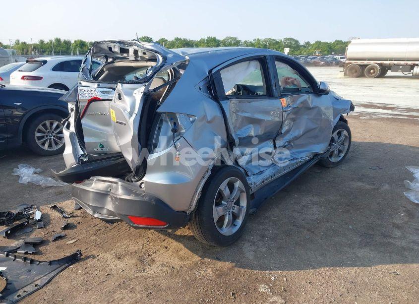 Photo 4 of 2021 Honda Hr-v AWD LX (VIN 3CZRU6H36MM739710)