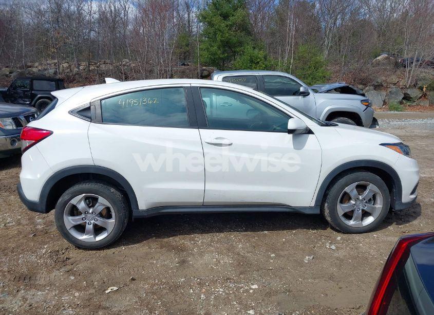 Photo 13 of 2021 Honda Hr-v AWD LX (VIN 3CZRU6H36MM751260)
