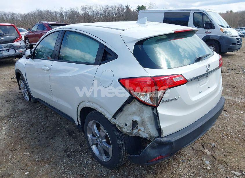 Photo 3 of 2021 Honda Hr-v AWD LX (VIN 3CZRU6H36MM751260)